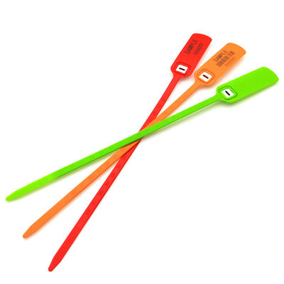 Kleding met hoge treksterkte Custom Logo Plastic Seal Tags met metalen inslag US-PS300FT